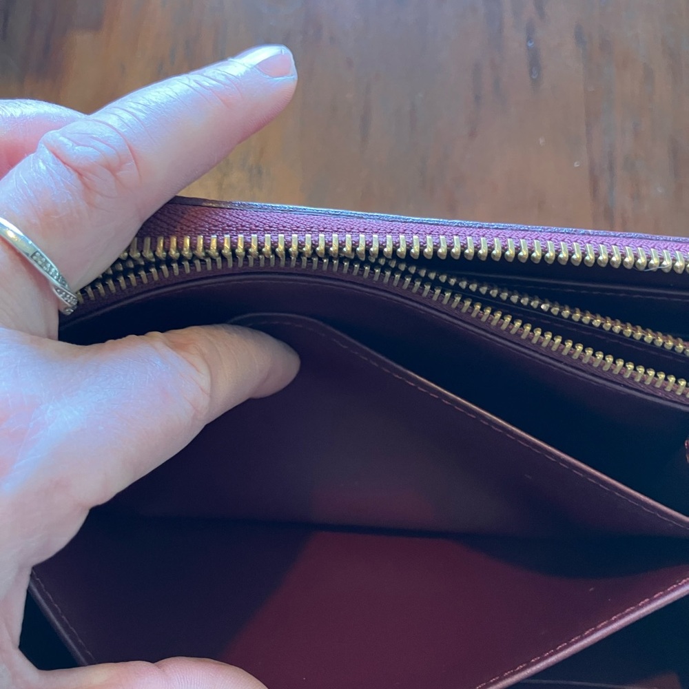 Louis Vuitton Limited Edition Red and Pink Leopard Zip Wallet with Gold Hardware - Picture 10 of 11